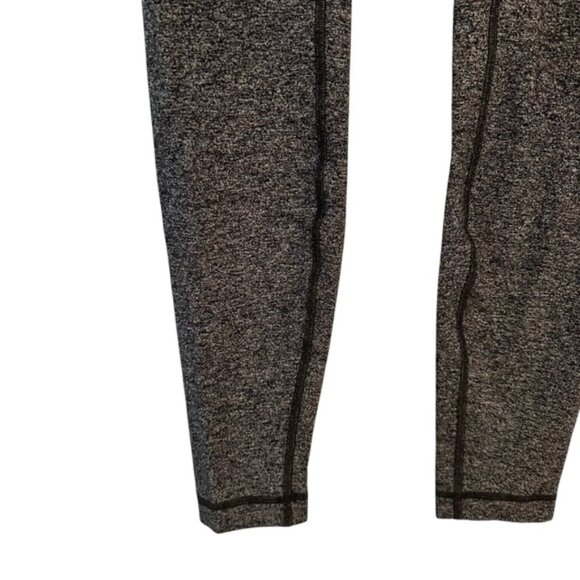 Lululemon Athletica | Gray and Black Heather Align 28”Leggings Size 6 - Picture 6 of 8
